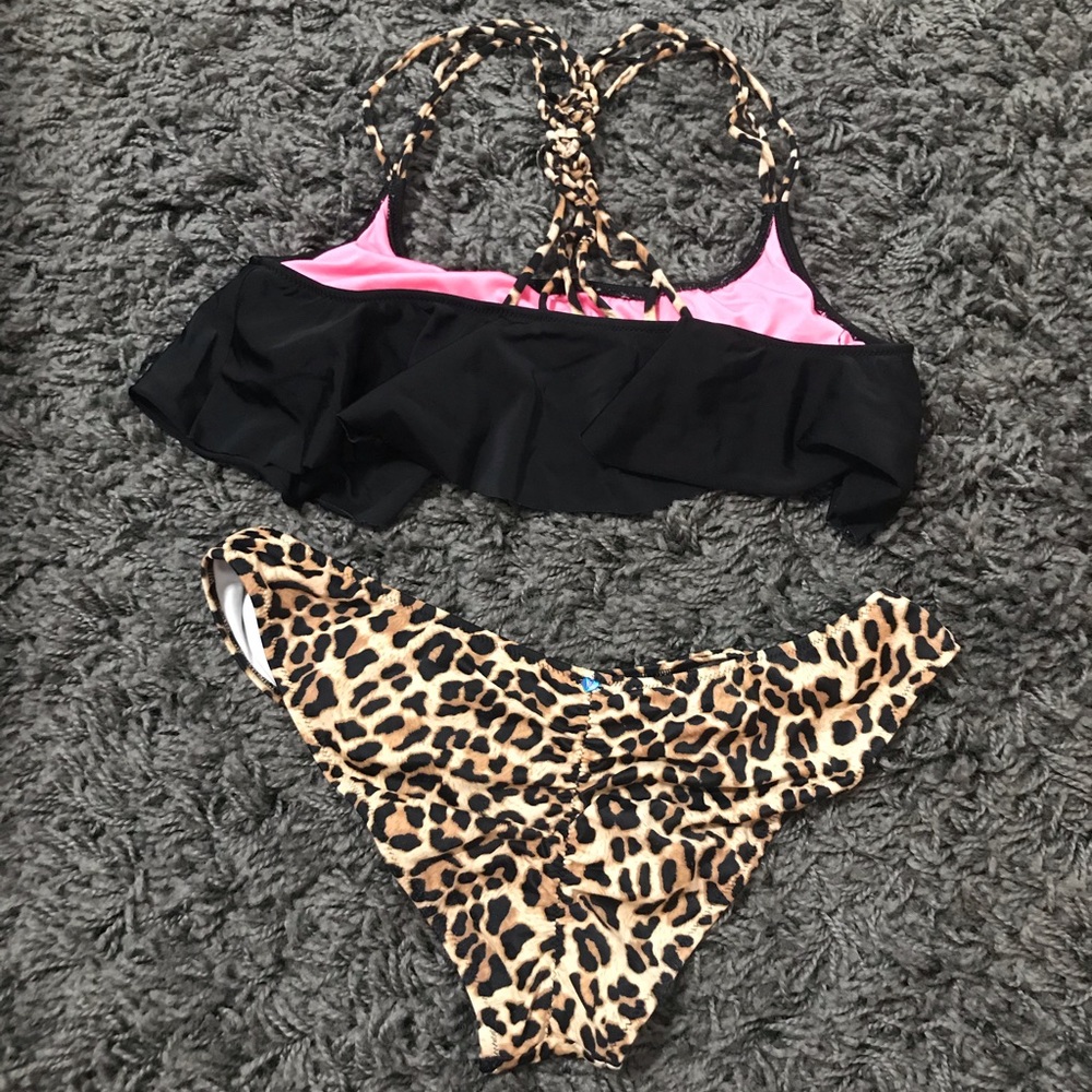PINK Dainty Leopard Flouncy Top Bikini - Picture 2 of 2